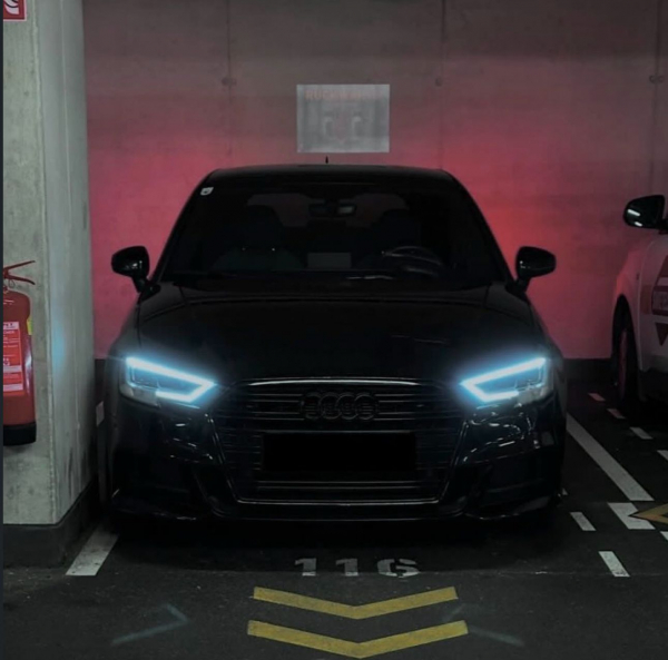 Voll LED Tagfahrlicht Scheinwerfer Set für Audi A3 8V 16-19 schwarz mit LED Blinker